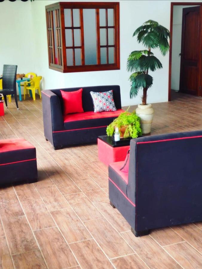 La Casa De La Abuela Villa Sucua Екстериор снимка