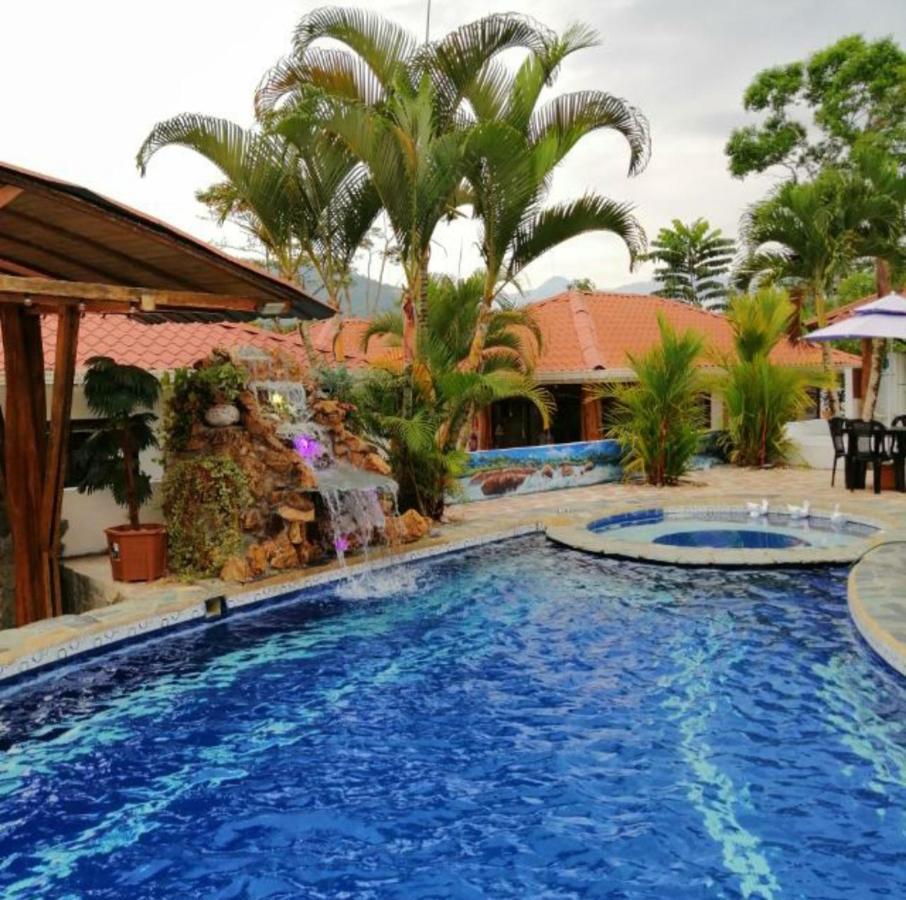 La Casa De La Abuela Villa Sucua Екстериор снимка