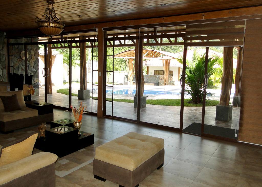 La Casa De La Abuela Villa Sucua Екстериор снимка