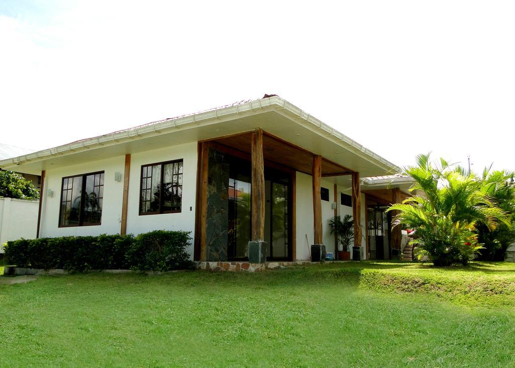 La Casa De La Abuela Villa Sucua Екстериор снимка